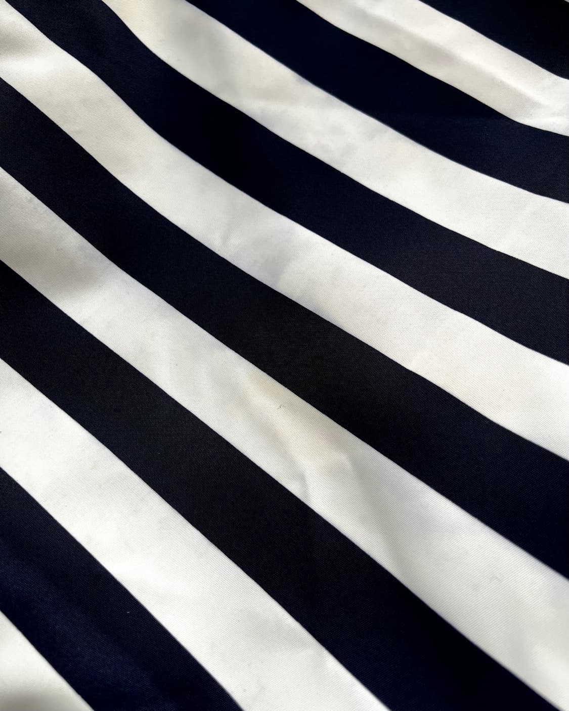 ViVi fleurs Stripe Bucket Duffle Bag 상품이미지6