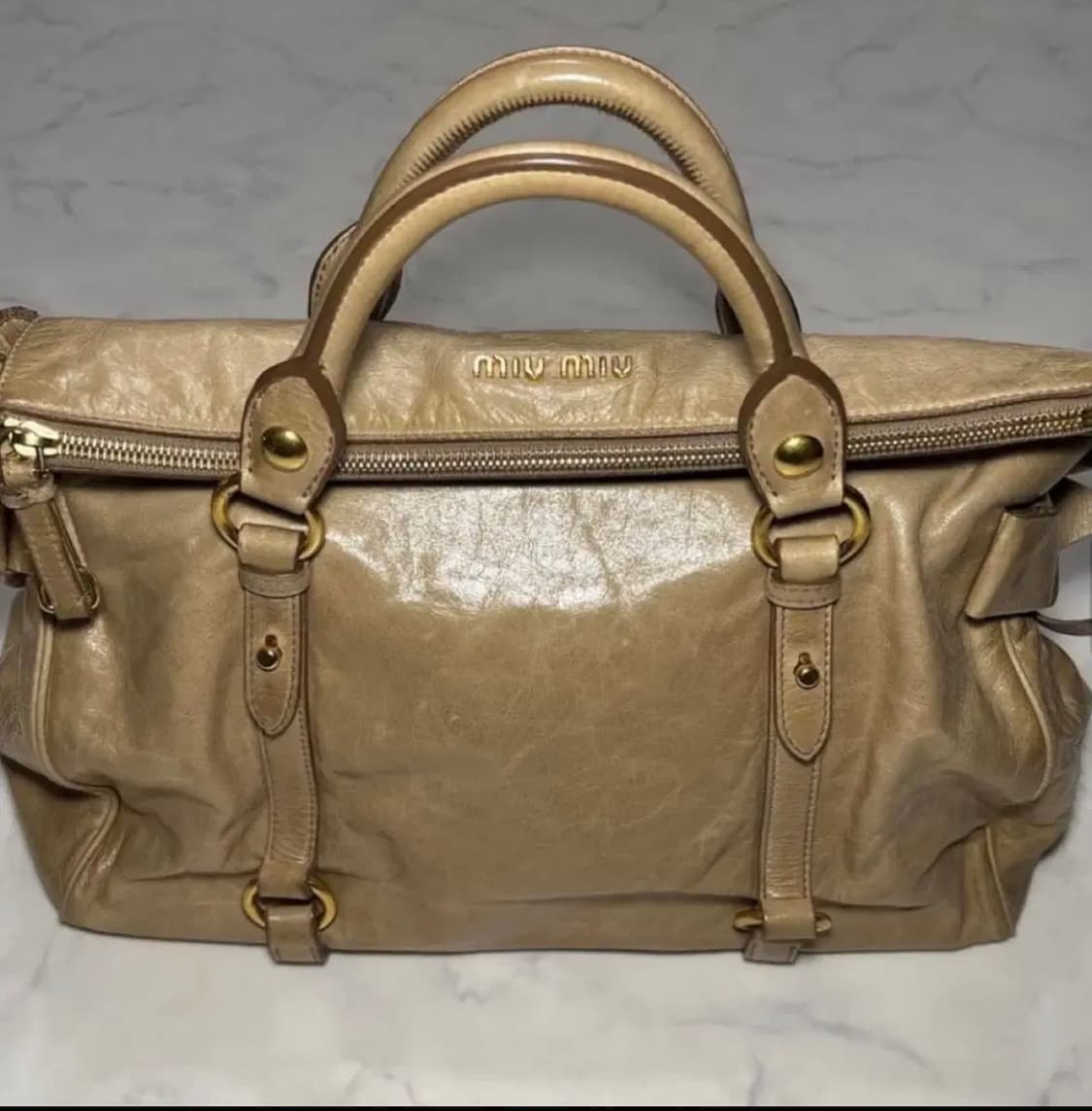 미우미우 비텔로 사첼백 상품이미지1