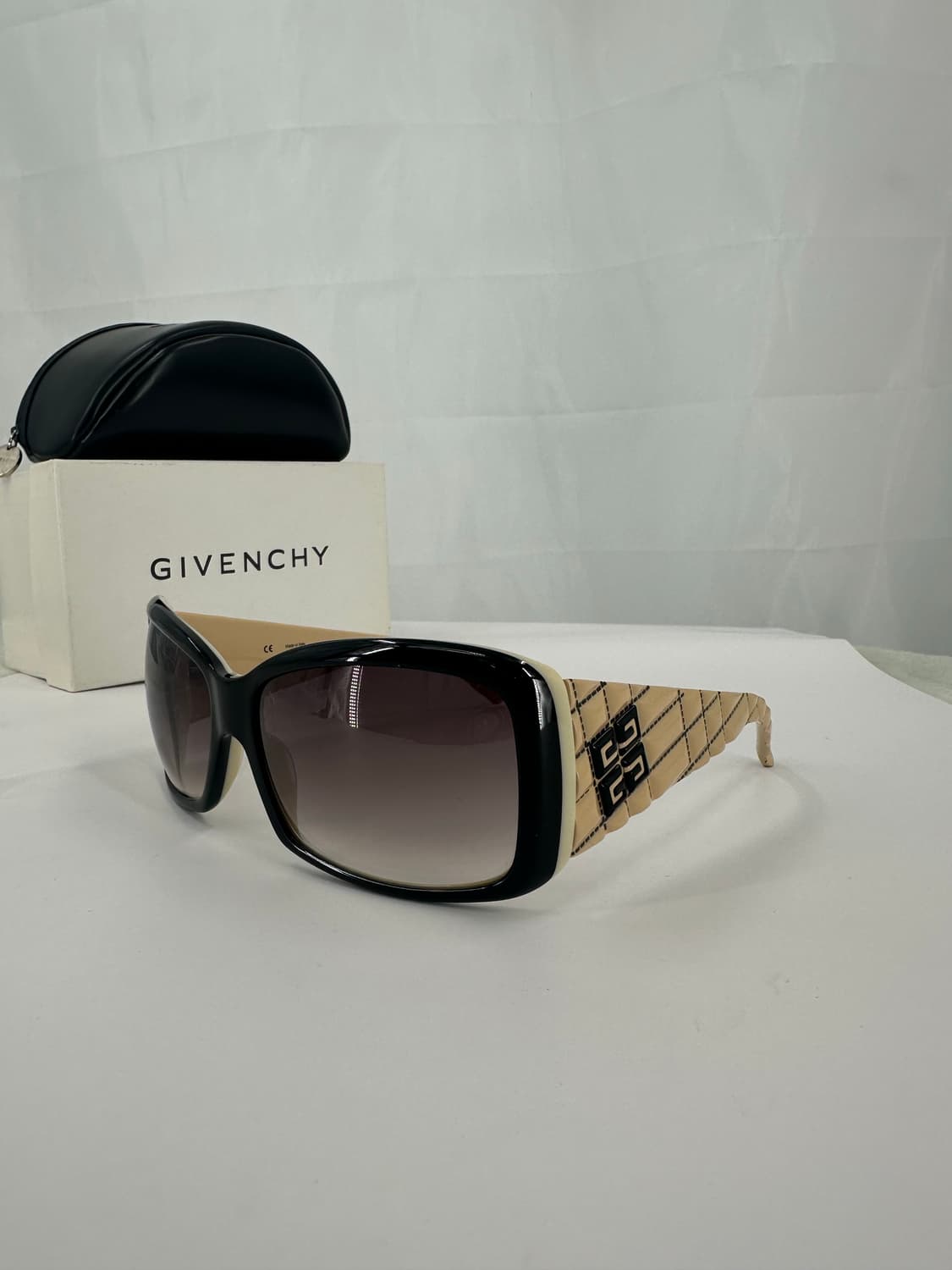 [새상품 무료배송] 정품 지방시 Made in Italy 선글라스 상품이미지1