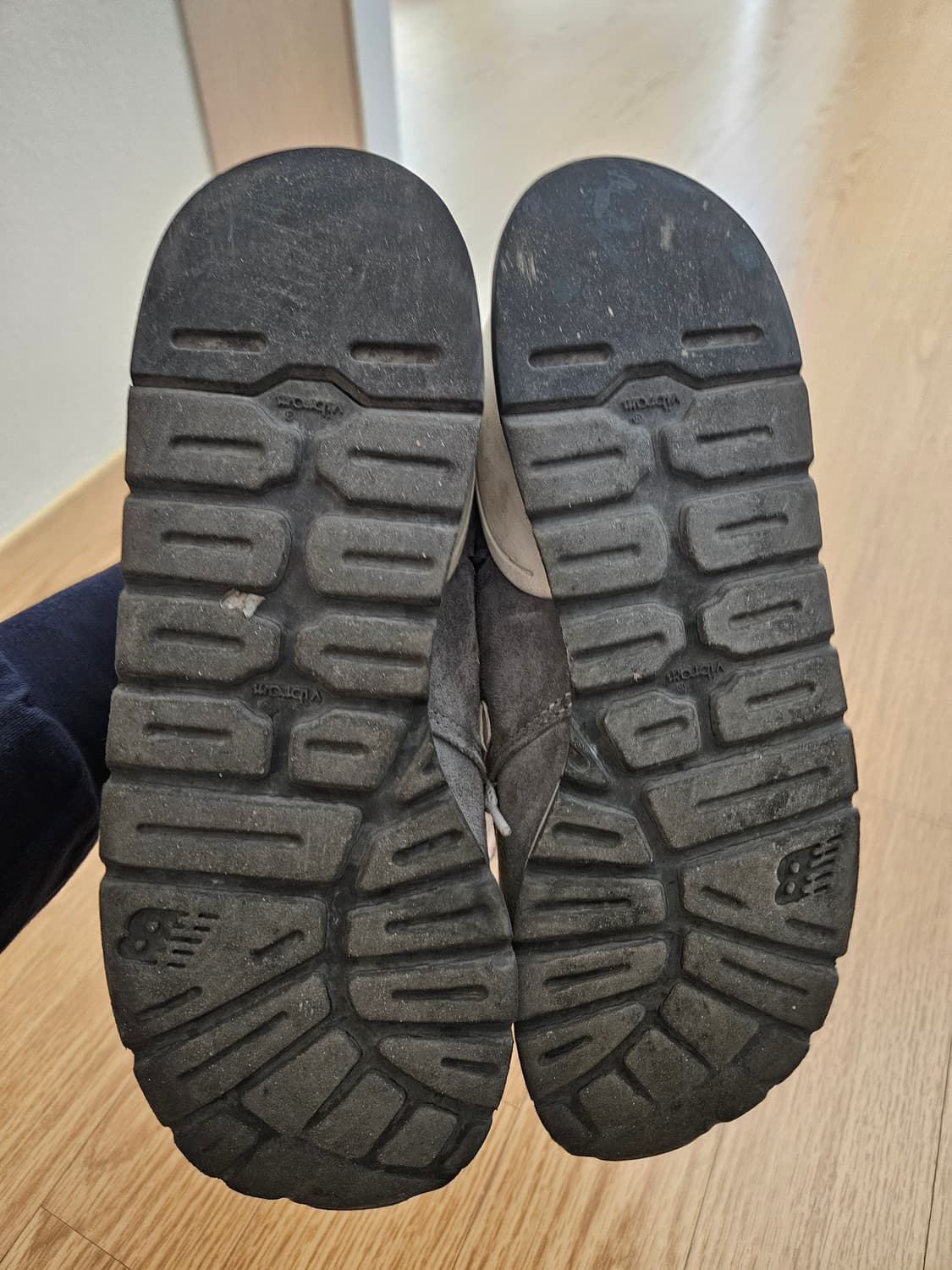 뉴발란스 990v1 275사이즈 상품이미지5