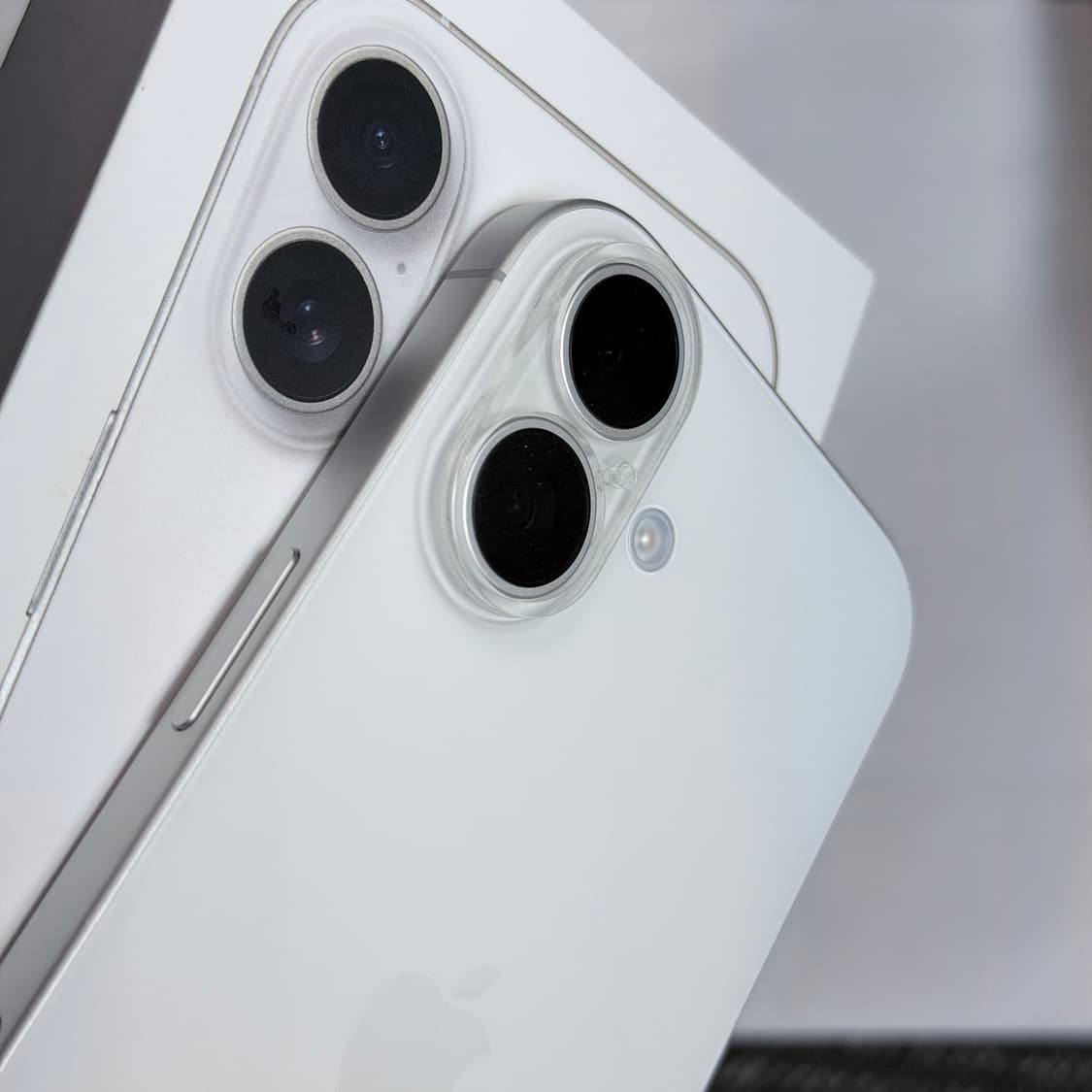 아이폰 17 256GB 화이트 풀박스 자급제 상품이미지4