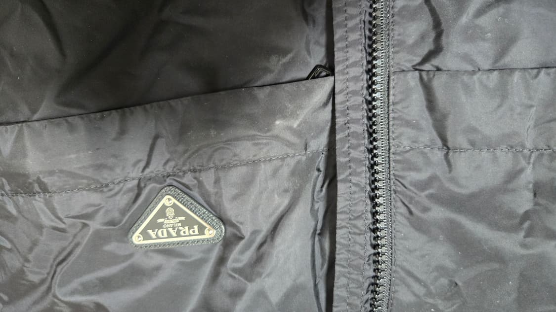 프라다 나일론 바람막이 셋업 판매 상품이미지3