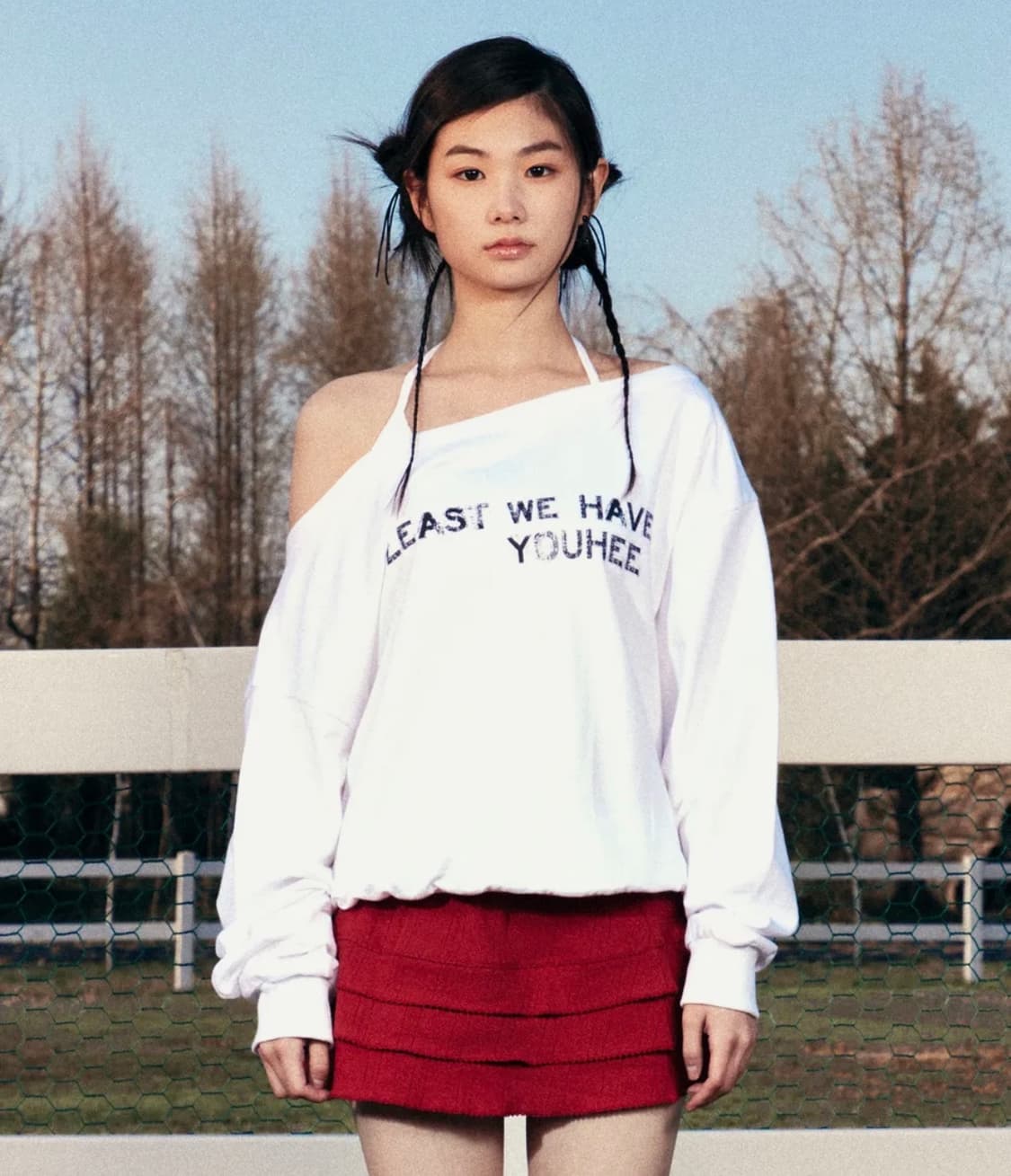 유희 오프숄더 맨투맨 상품이미지1