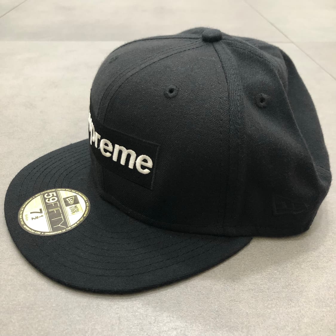 뉴에라 슈프림 박스로고 블랙 59.6 상품이미지2