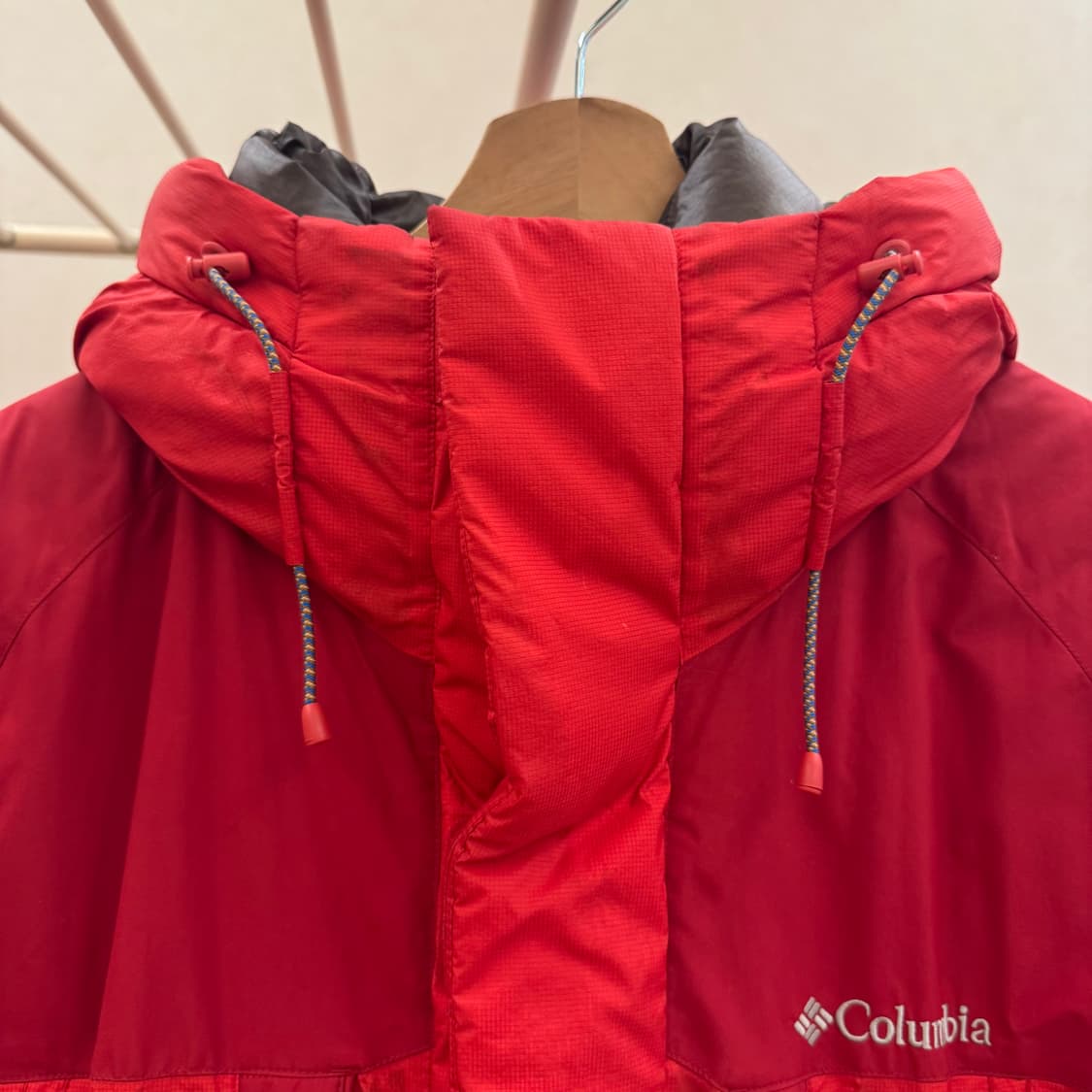 컴럼비아 패딩 상품이미지3