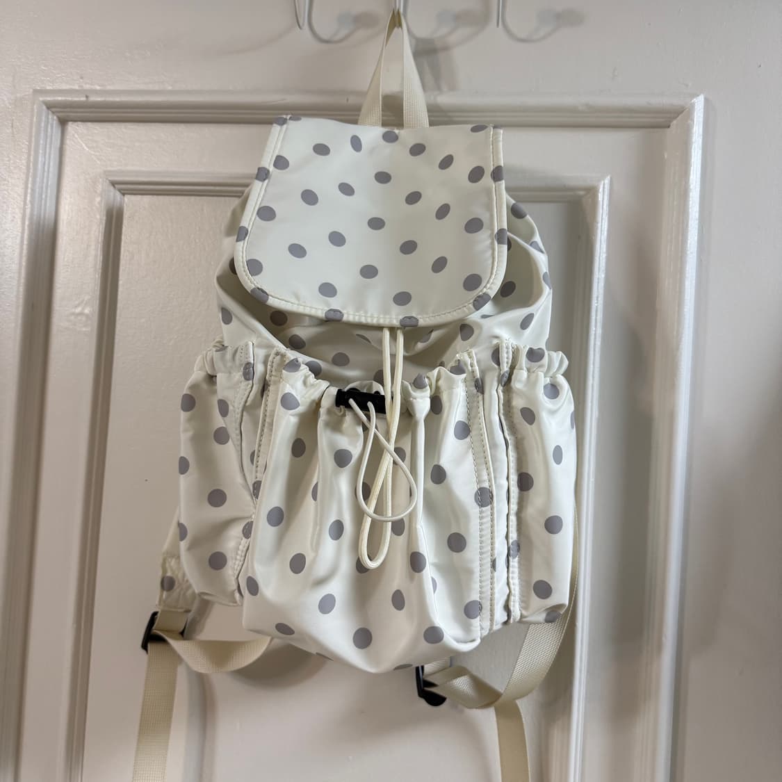 도트 백팩 상품이미지1