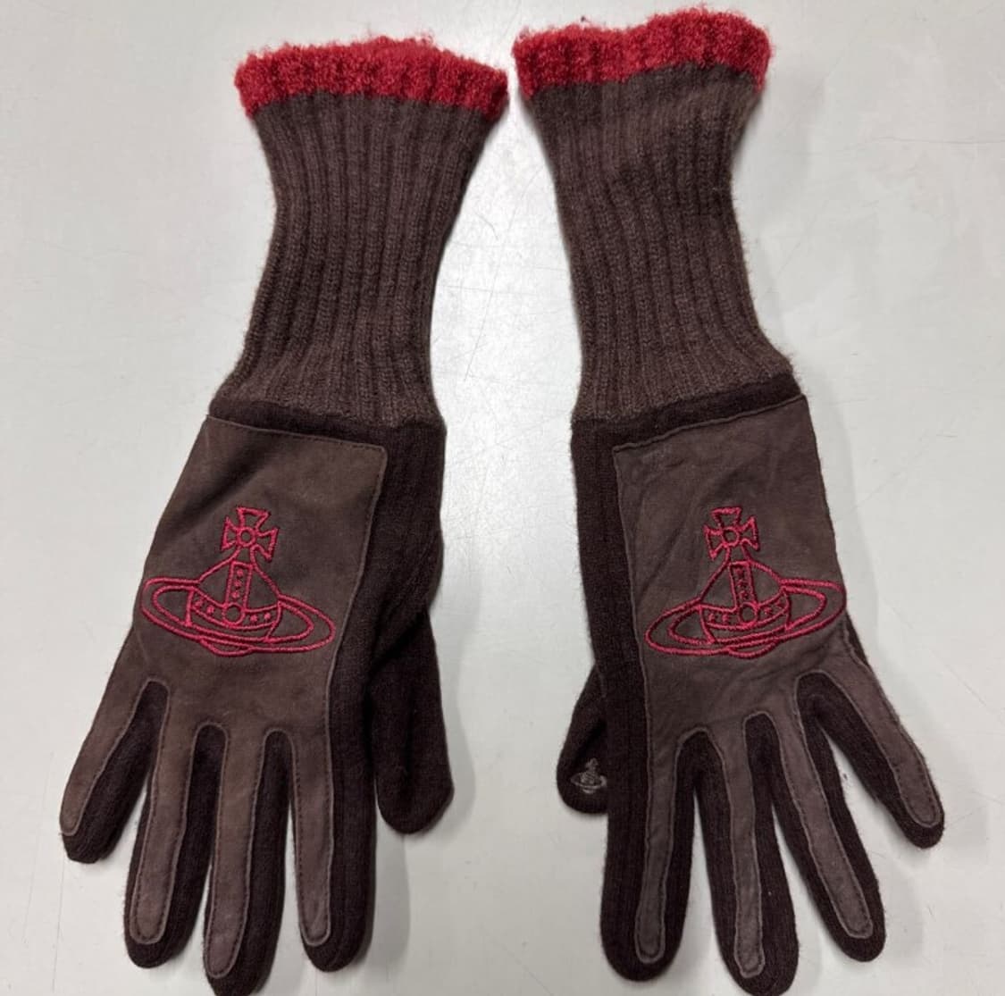 비비안 웨스트우드 빅 orb 저지 글러브 초콜릿 (새상품) 상품이미지4