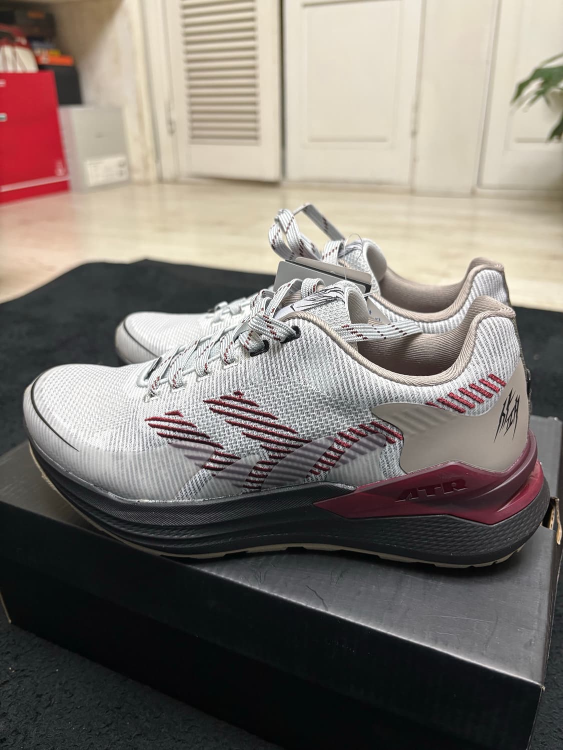 프로스펙스 트레일 런닝화 245mm 상품이미지1