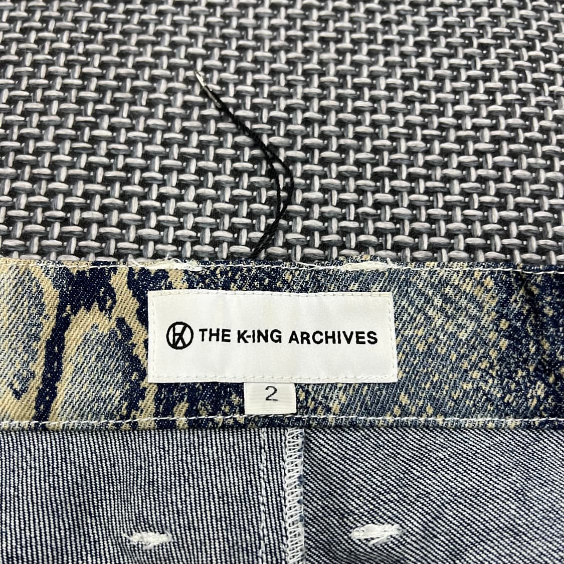 킹아카이브 파이톤 플레어 팬츠 상품이미지2