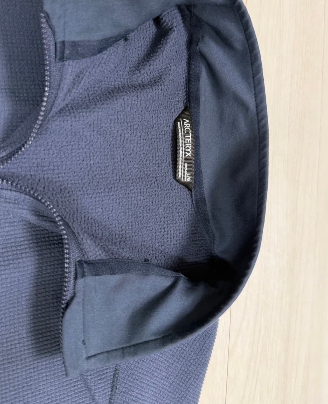 아크테릭스 델타 LT   L 사이즈  블랙사파이어 상태 좋아요  상태 9 상품이미지3