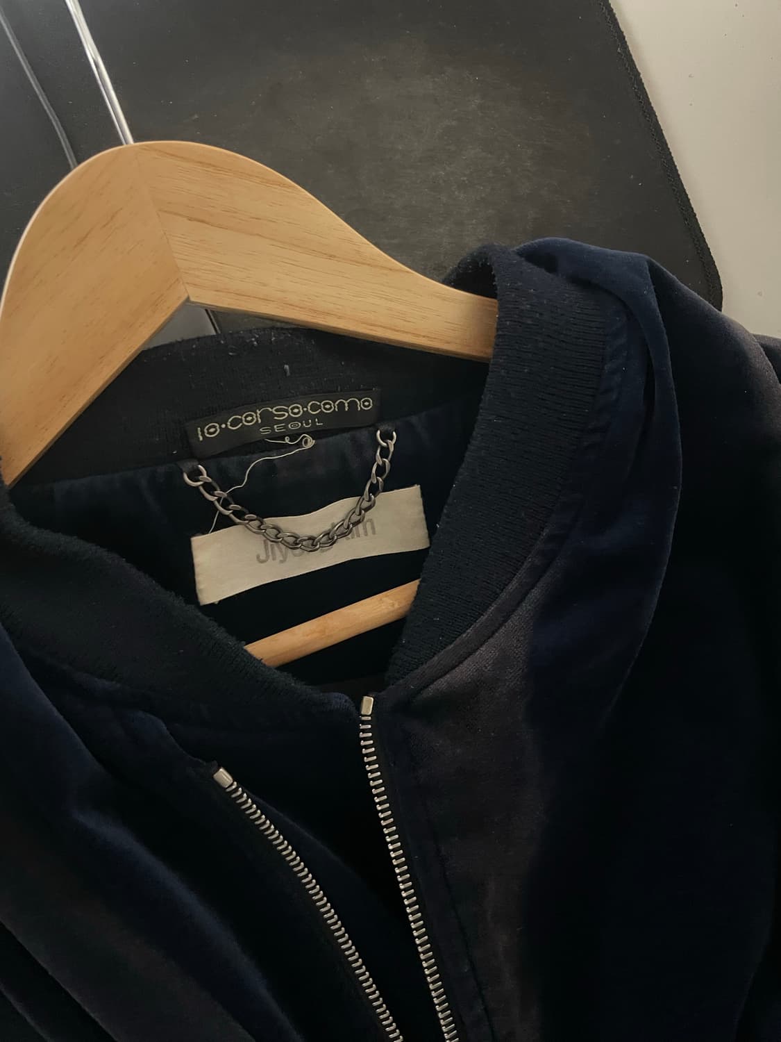 지용킴 23aw 선블리치 숄카라 봄버 상품이미지3