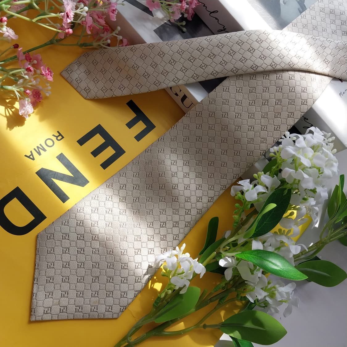 펜디 실크 아이보리 주카 패턴 넥타이 9.1cm A등급 K2347 상품이미지2