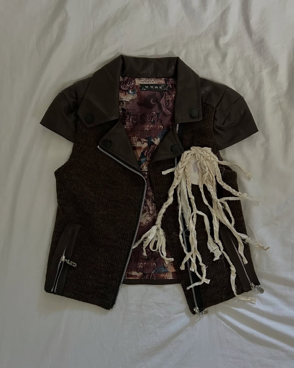 Braided brooch leather jacket 상품이미지1