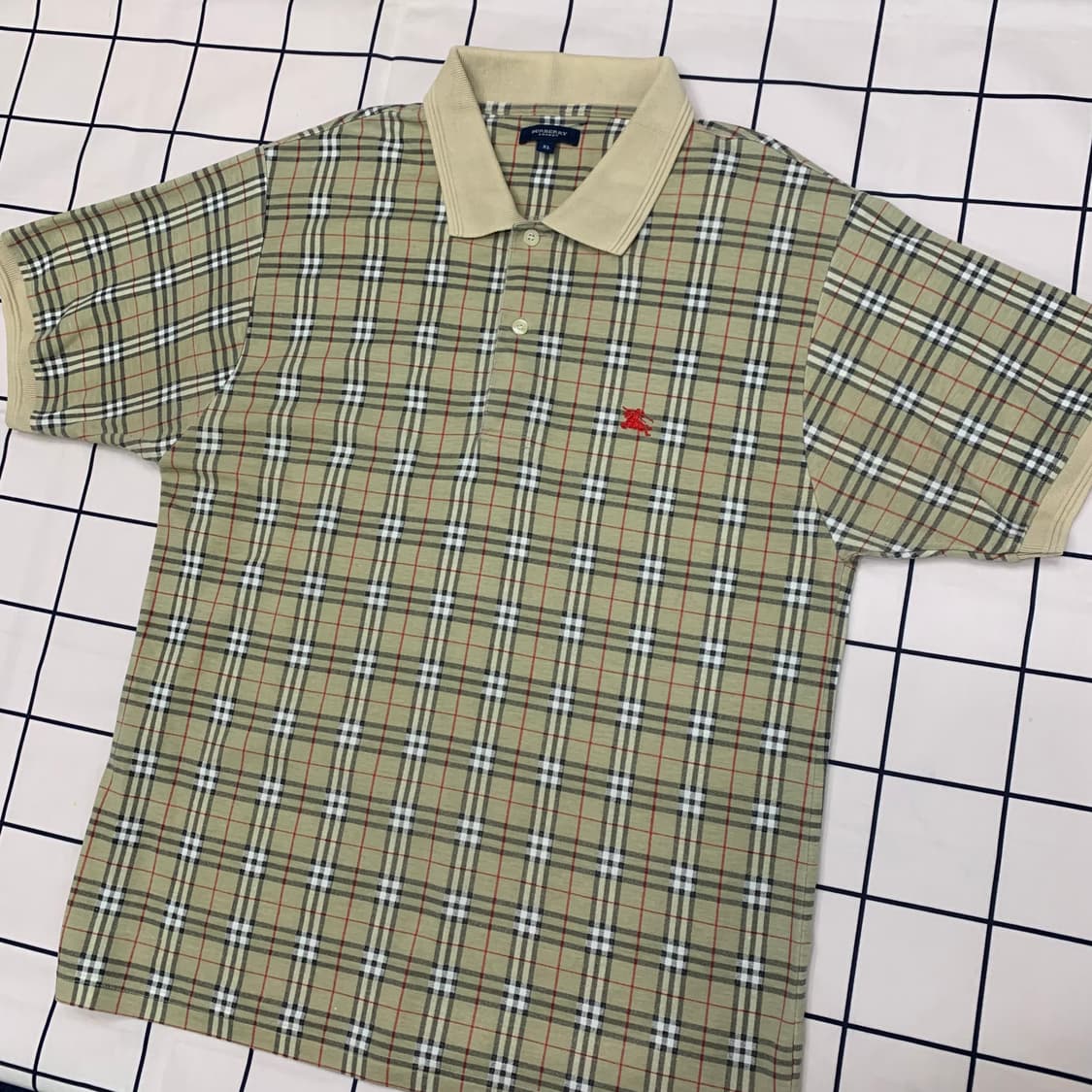 버버리 신형 노바체크 반팔카라티(정품) 상품이미지1