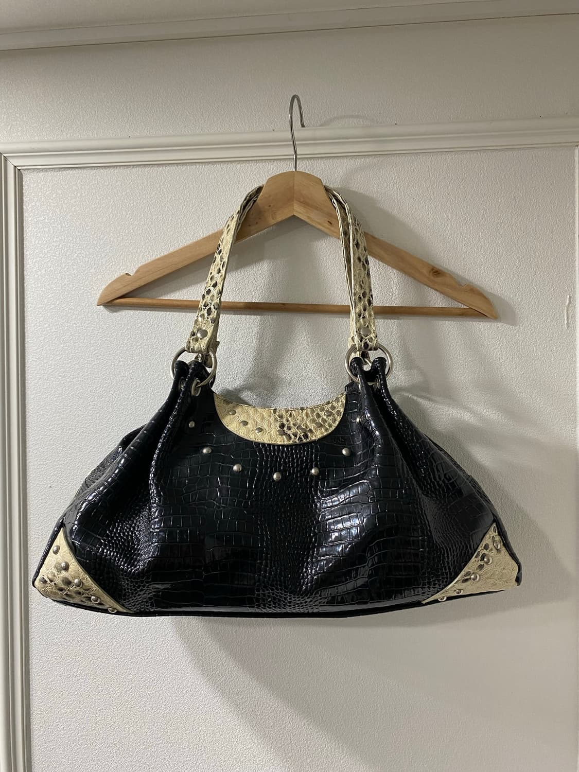 Crocodile Leather Stud Bag 상품이미지2