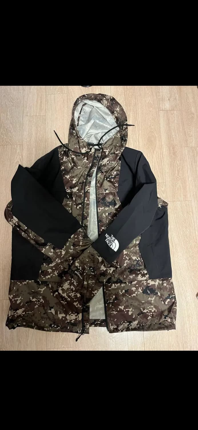 노스페이스 카모 바람막이 상품이미지1
