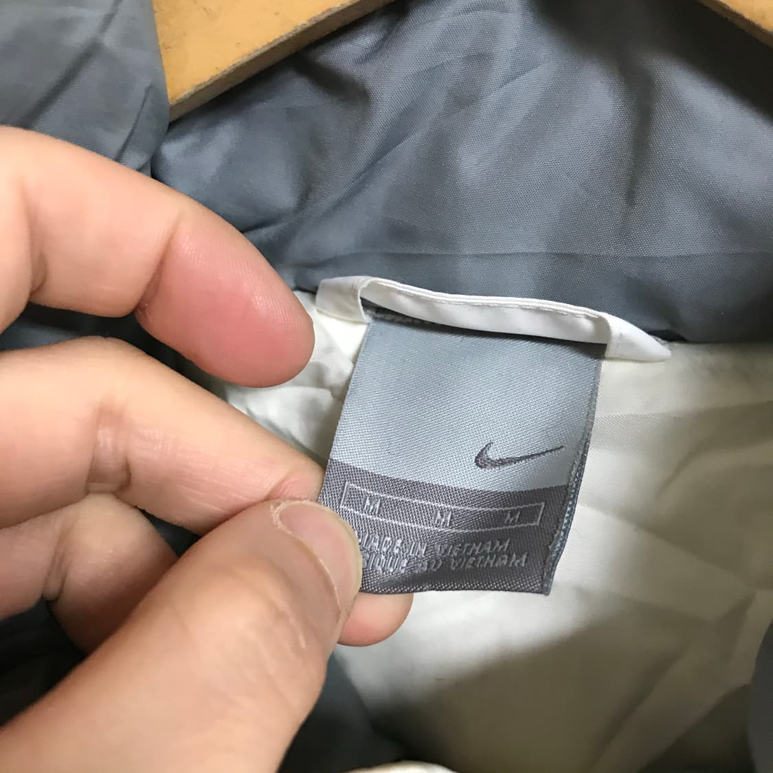 나이키 흰색 스우시 자켓패딩점퍼 상품이미지3