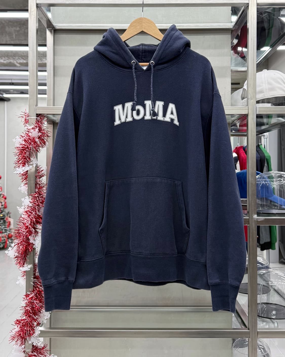 챔피온 리버스위브 x 모마 디자인 아플리케 스웻 후디 상품이미지1