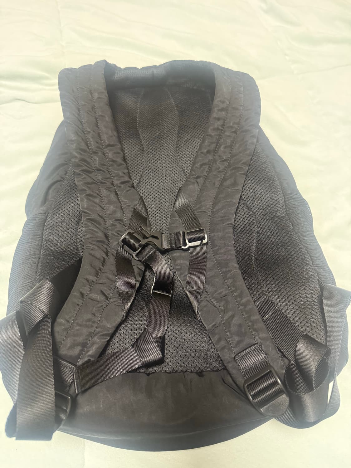 CP컴퍼니 블랙 백팩 상품이미지3