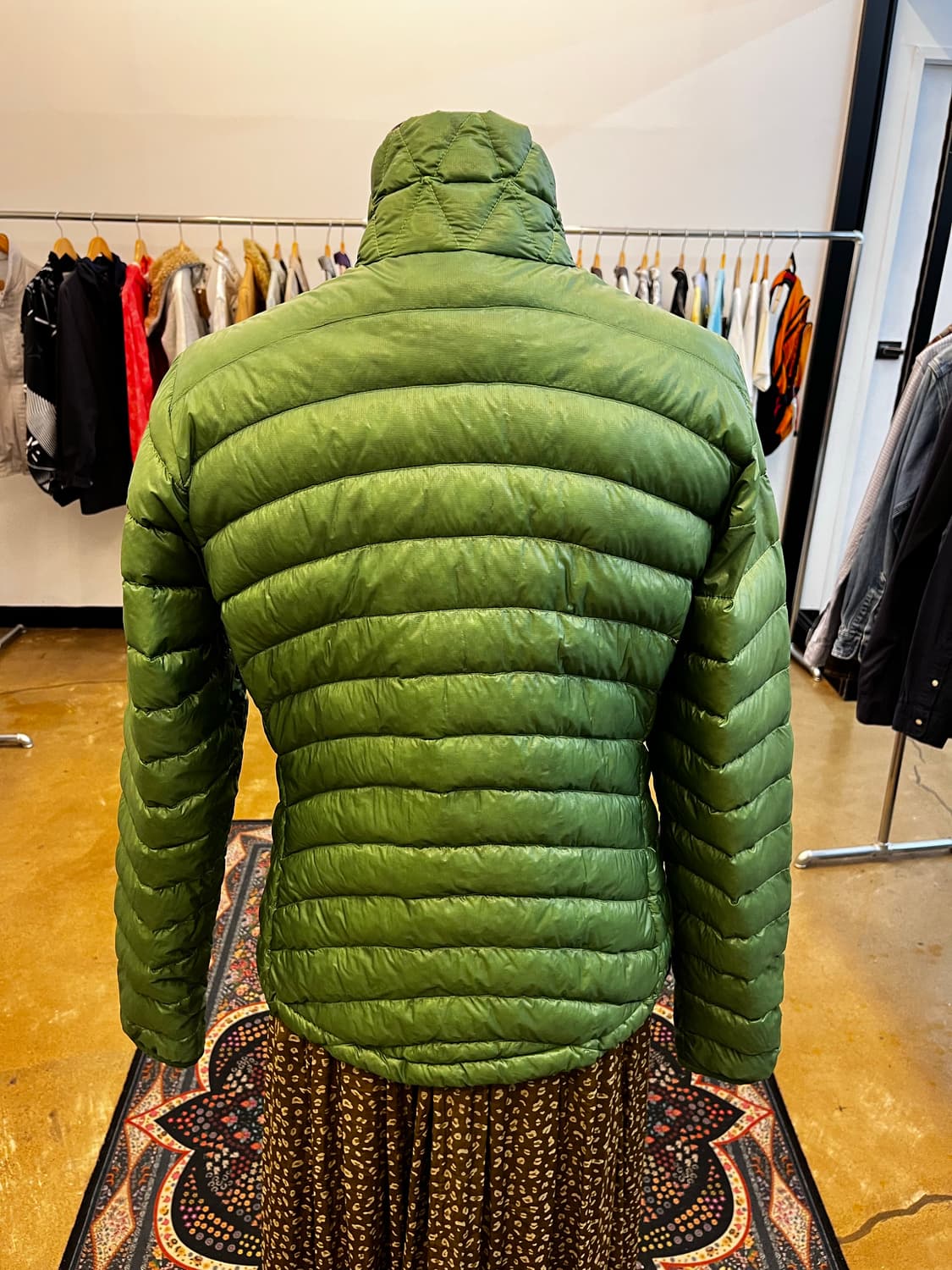 파타고니아 우먼즈 라이트 구스다운 경량패딩 상품이미지4