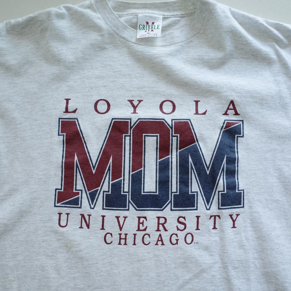 90s USA 로욜라대 MOM 프린팅 싱글스티치 티셔츠 상품이미지2
