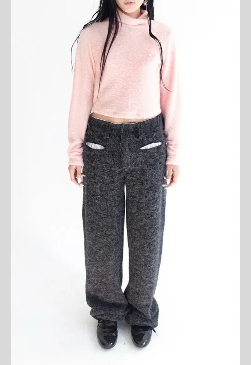 Shop Faerie 샵 페어리 플러피 이지 조거팬츠 블랙 상품이미지1