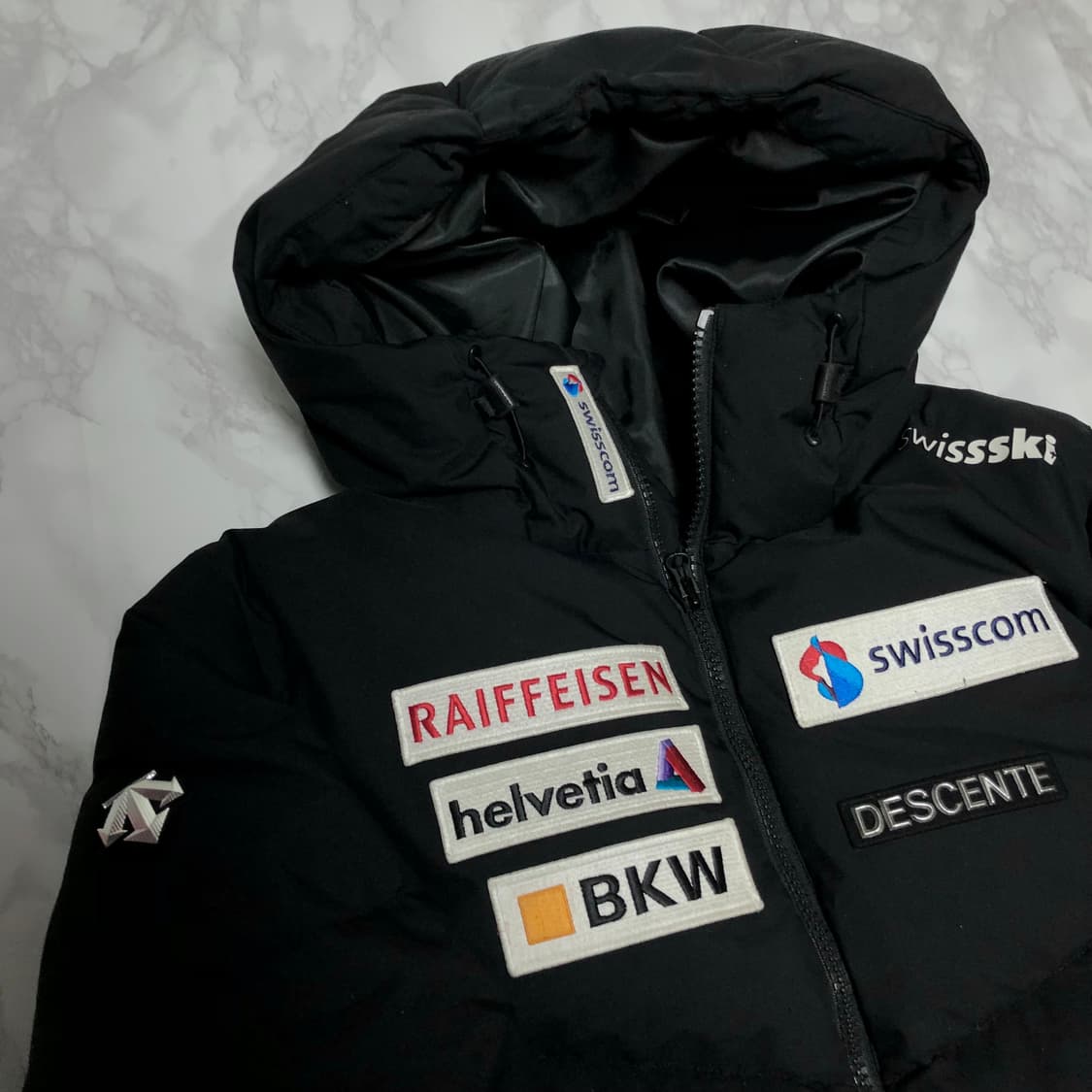 데상트 헤비급 패딩 아우디 남성용 상품이미지3