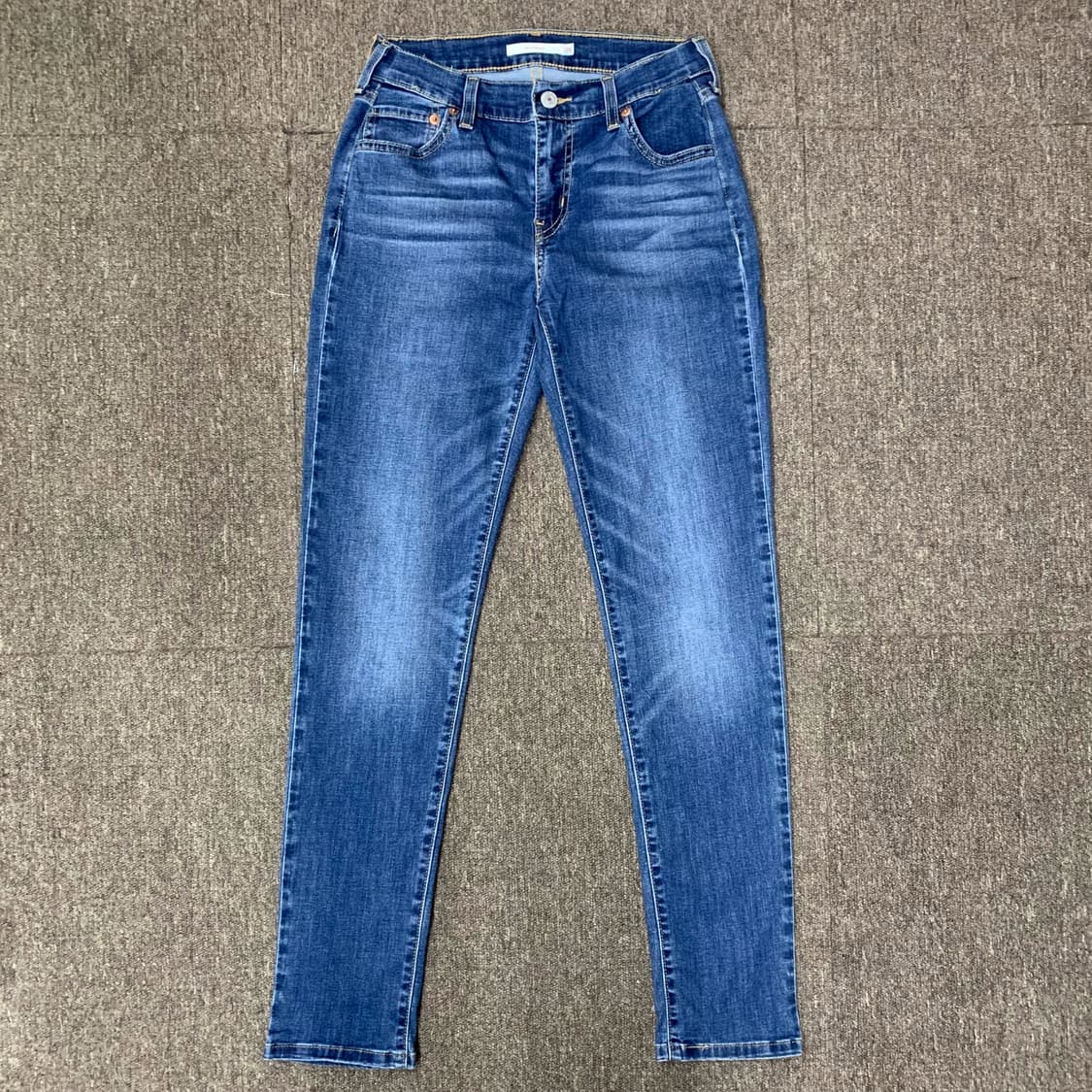 [27] 리바이스 보이프렌드 스키니핏 데님팬츠 상품이미지3