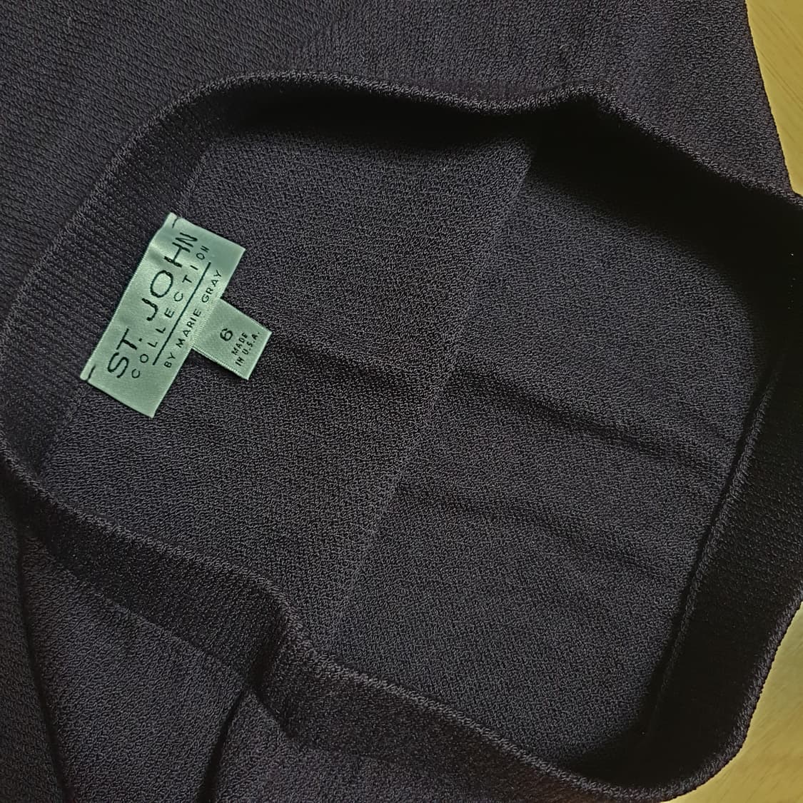 명품 ST.JOHN 센존 컬렉션 클래식 시그니처 산타나니트 밴딩 스커트 상품이미지7