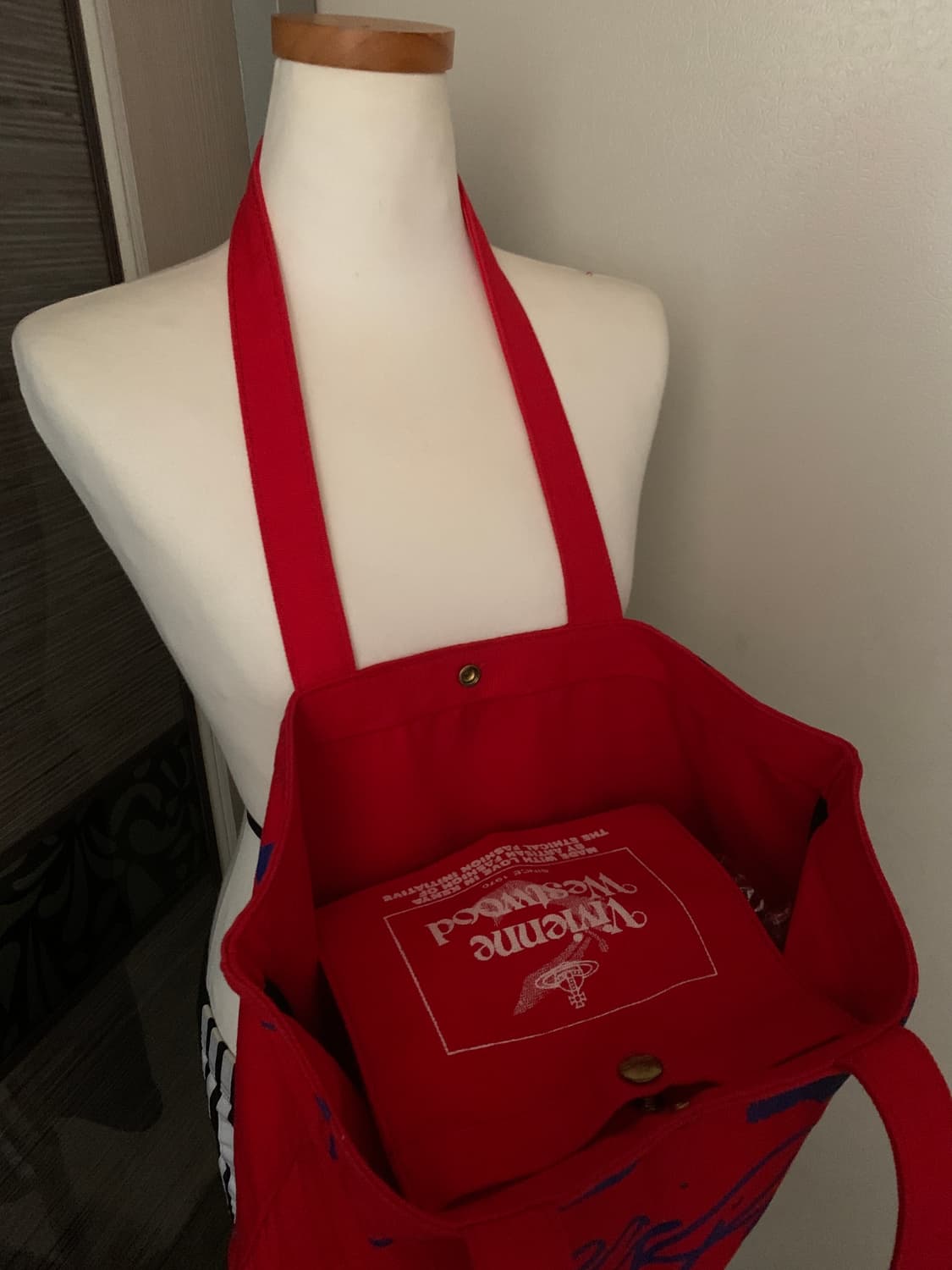 비비안웨스트우드 캔버스 숄더백 상품이미지6