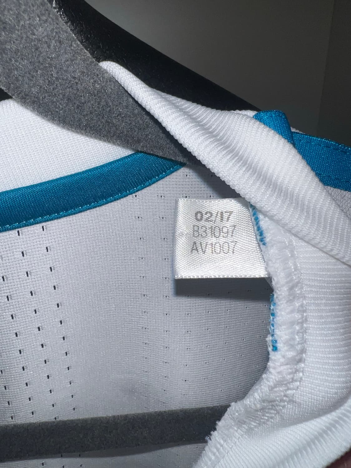 17-18 레알 마드리드 홈 어센틱 반팔 호날두 유니폼 상품이미지7