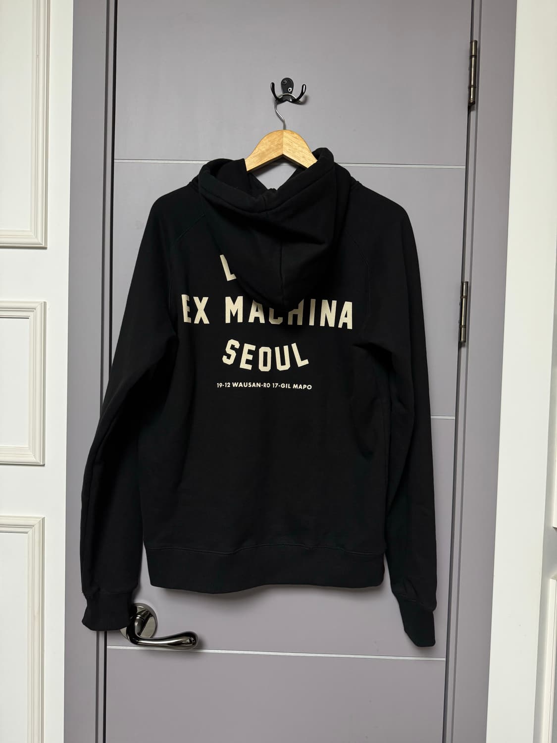 새상품) 데우스 엑스 마키나 서울 M 후드티  상품이미지1