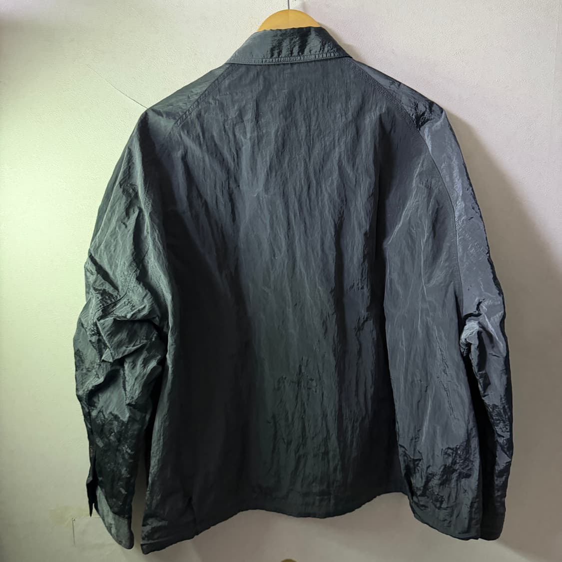 솔리드옴므 우영미 오버핏 나일론 셔츠 자켓 50 (프리) 상품이미지5