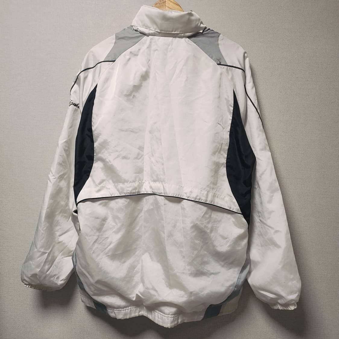 [XL] 미즈노 올드스쿨 바람막이 상품이미지2