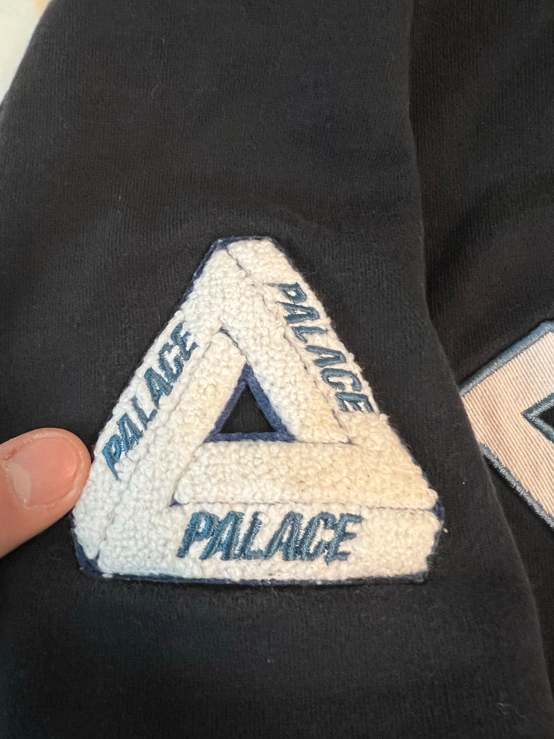 팔라스 Palace Pallas crew L사이즈 상품이미지2