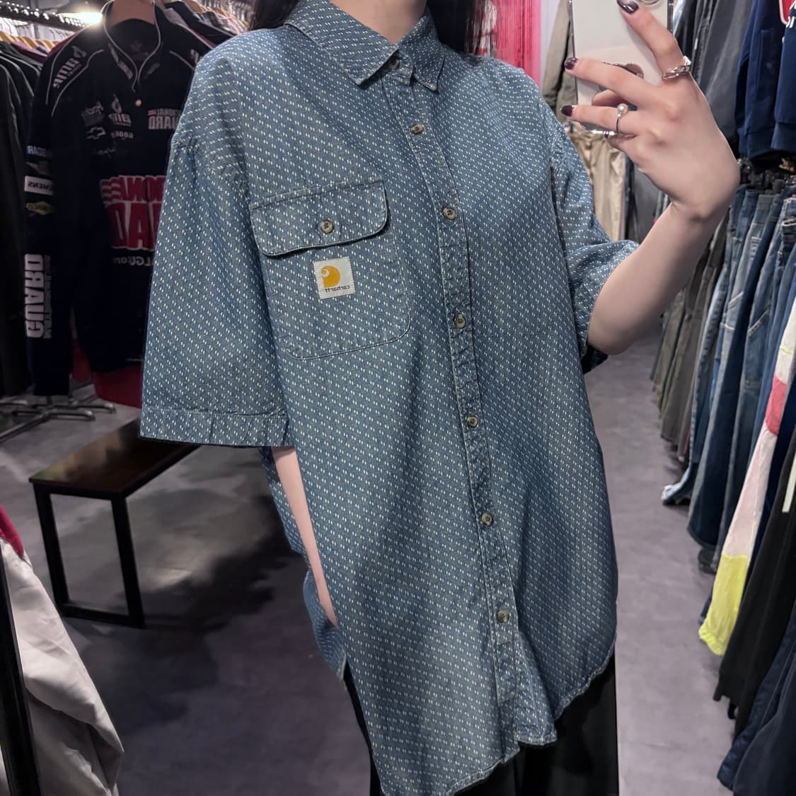 [IM] Carhartt 칼하트 데님 도트 패턴 반팔 셔츠 상품이미지4