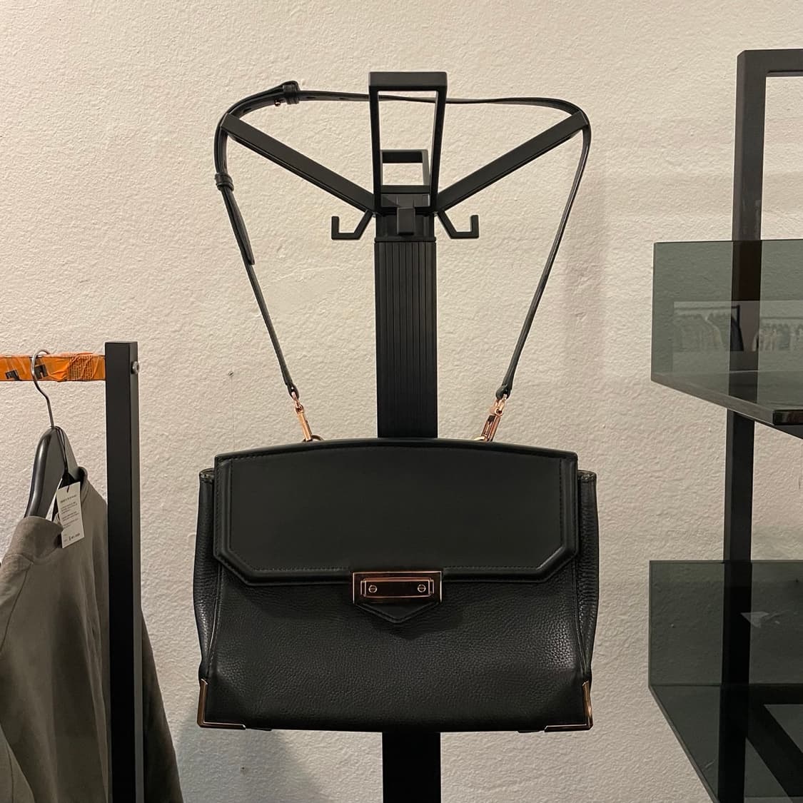 알렉산더왕 레더 핸드백/크로스백 블랙 상품이미지1