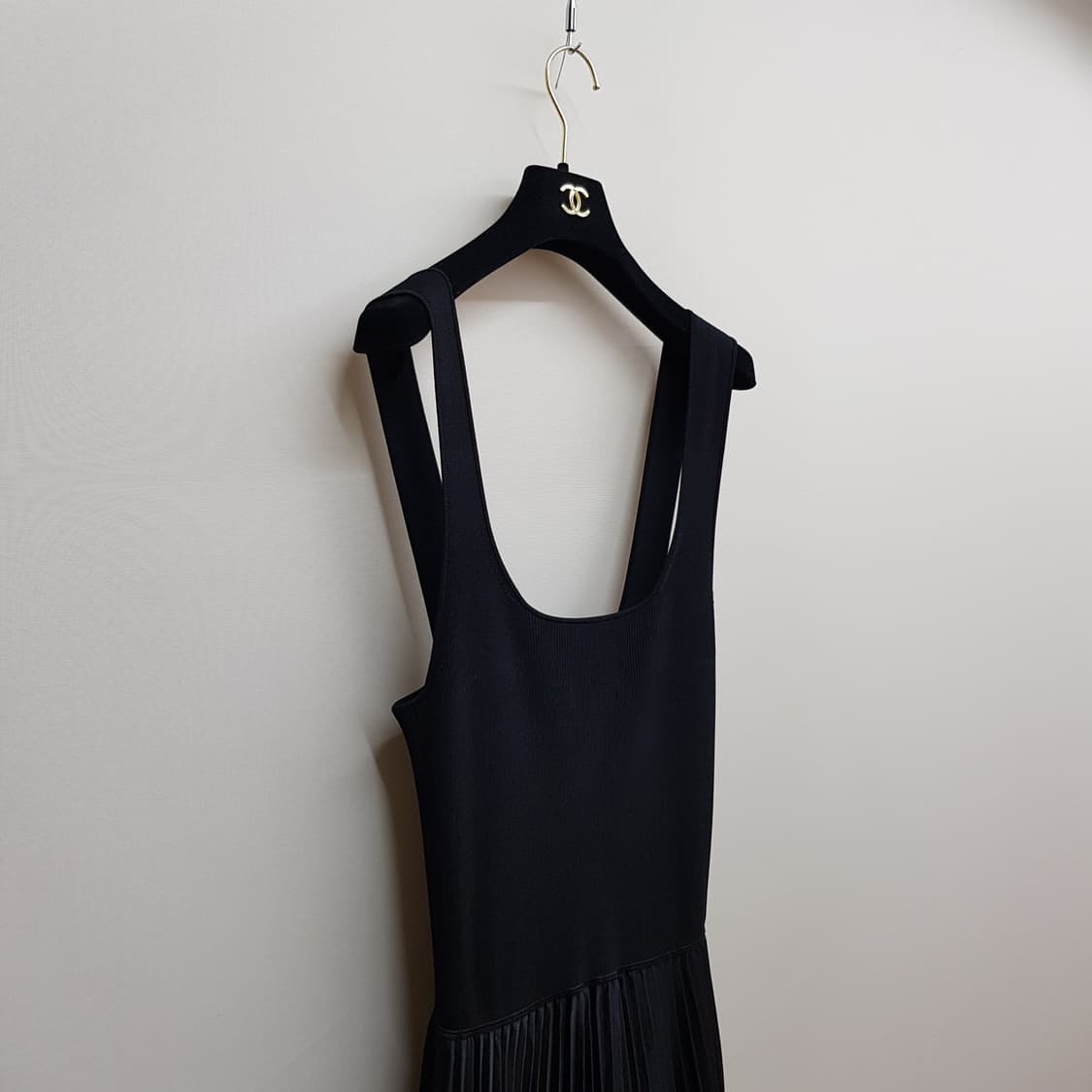 Theory 띠어리 플리츠 스커트 니트 슬리브리스 롱 원피스 M사이즈 상품이미지4