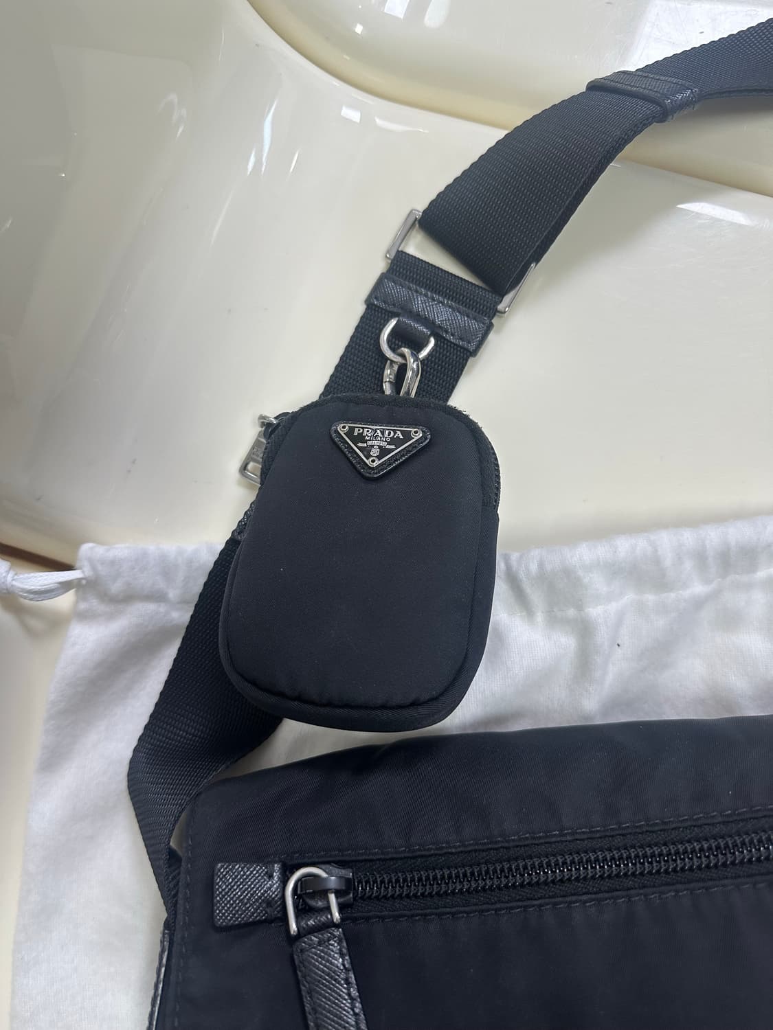[A+ 정품] 프라다 메신저백 신형 내장칩 상품이미지6