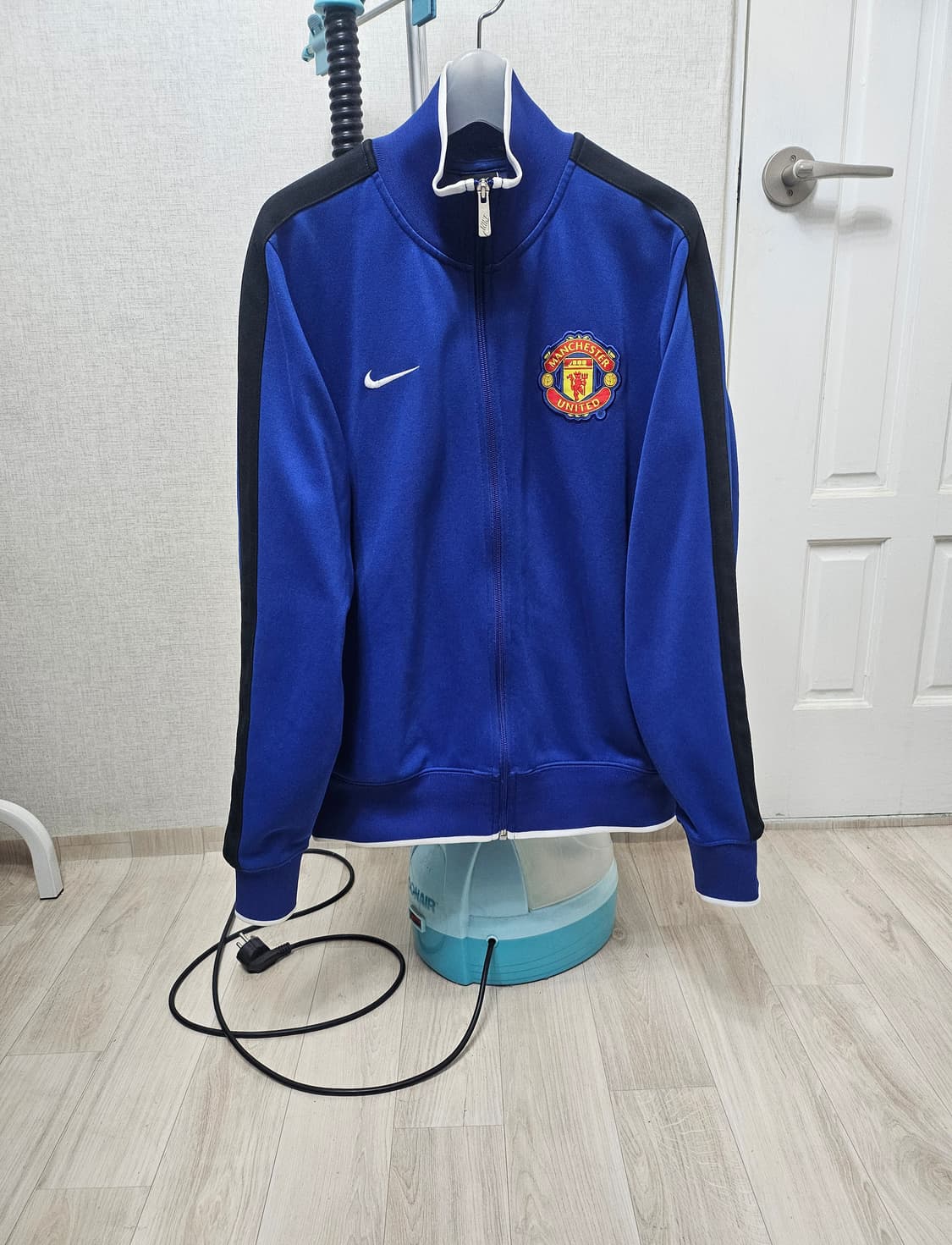 (100)L ☆초대장급☆ 나이키 맨유 N98 [파검] 트랙탑져지 상품이미지1