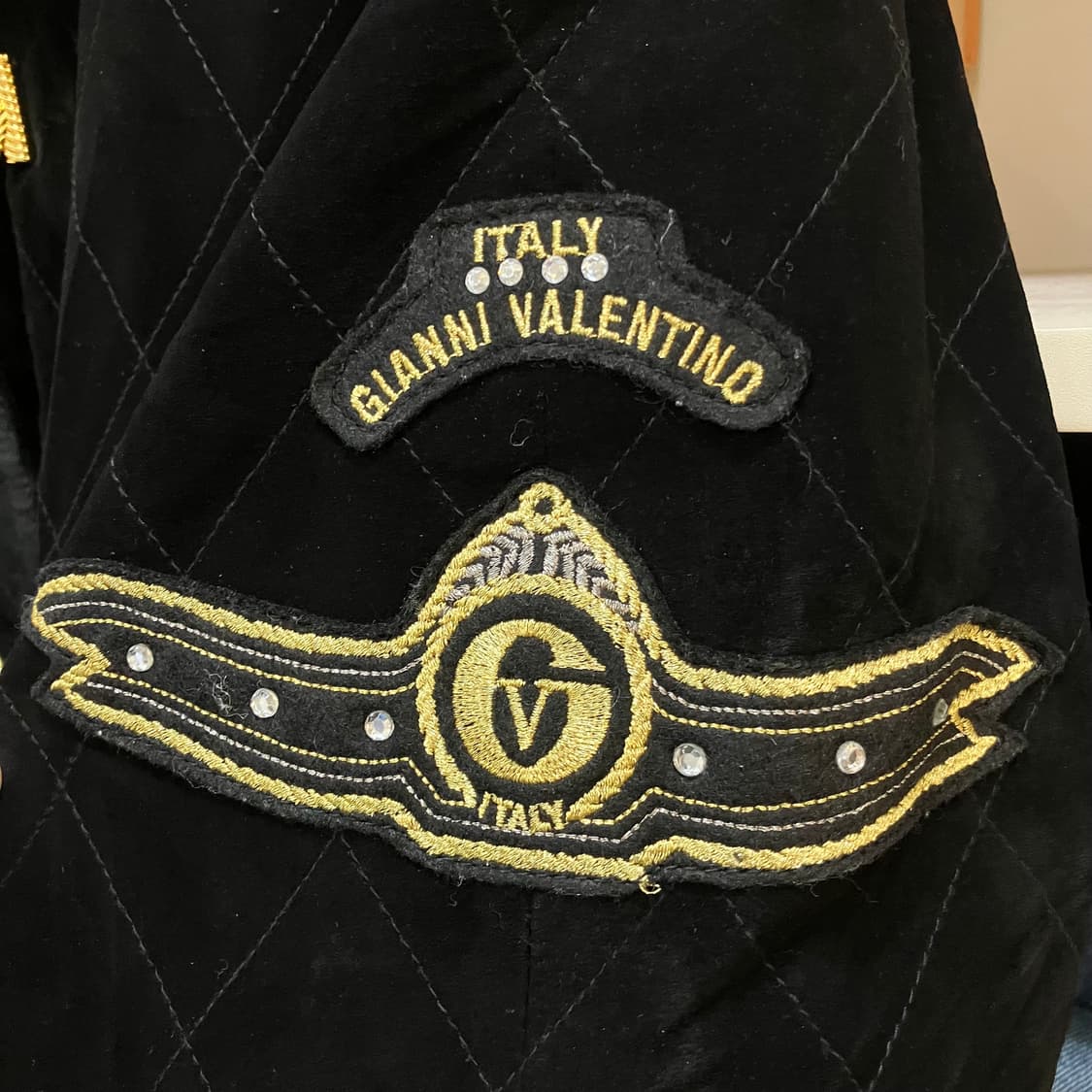 지아니 발렌티노 금장 블랙 스웨이드 퀄팅 자켓 상품이미지5