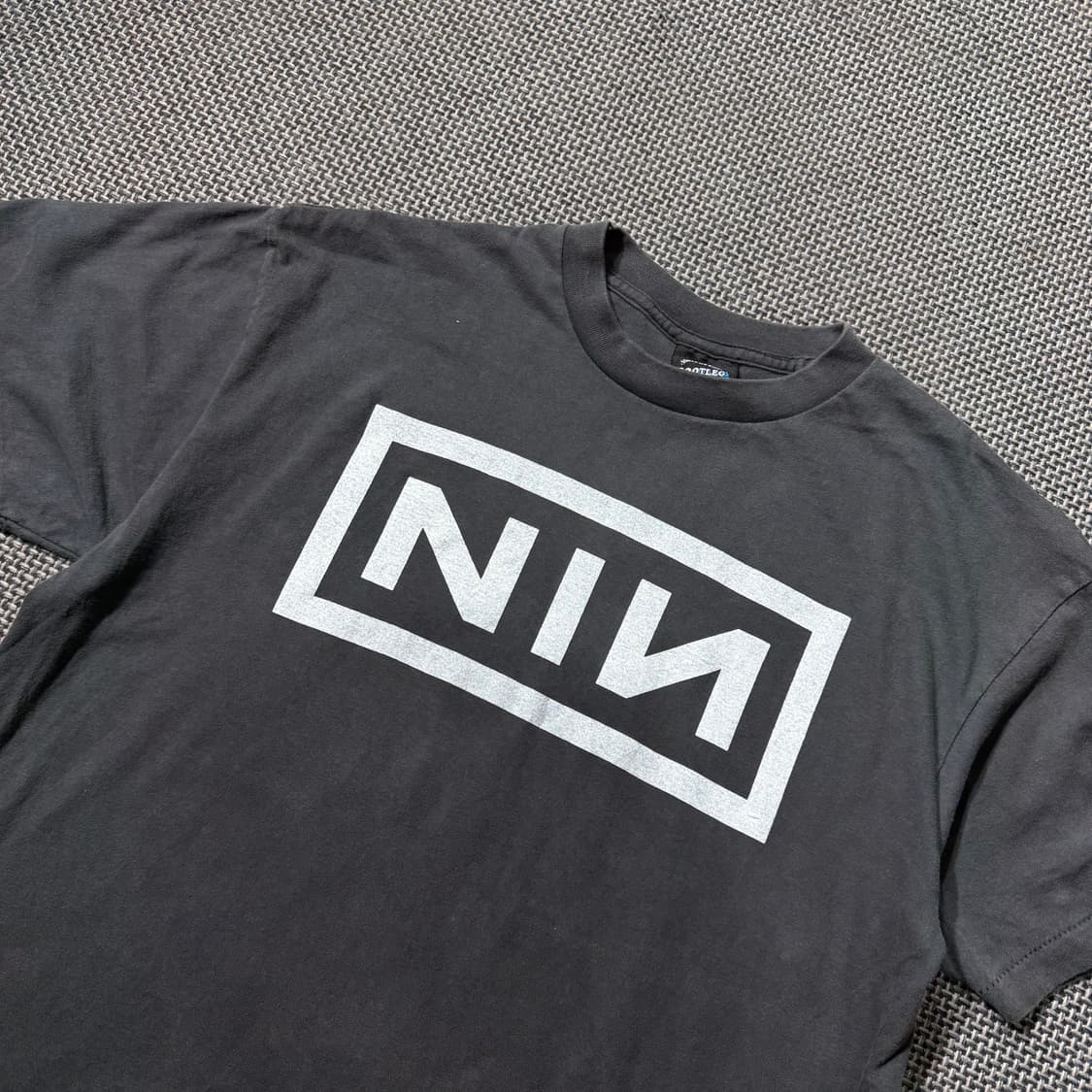새상품) 나인 인치 네임스 락밴드 프린팅 티셔츠 (L/XL)  상품이미지3