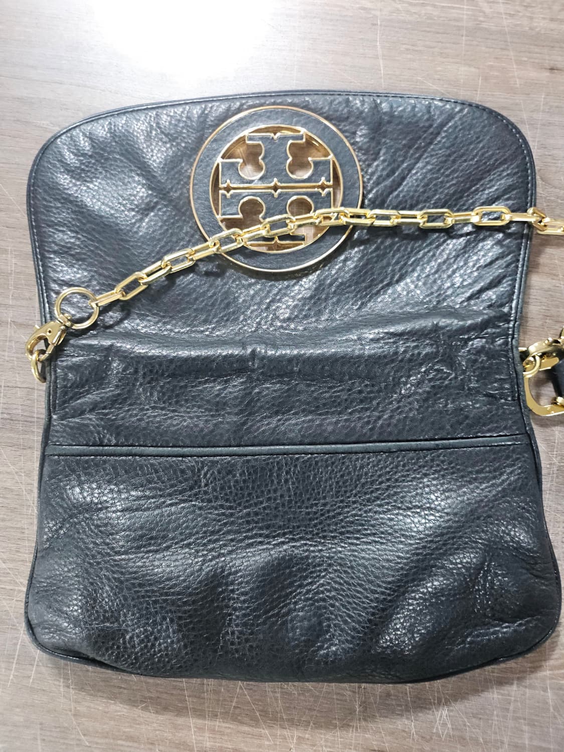 토리버치 블랙 레더 크로스백 상품이미지3