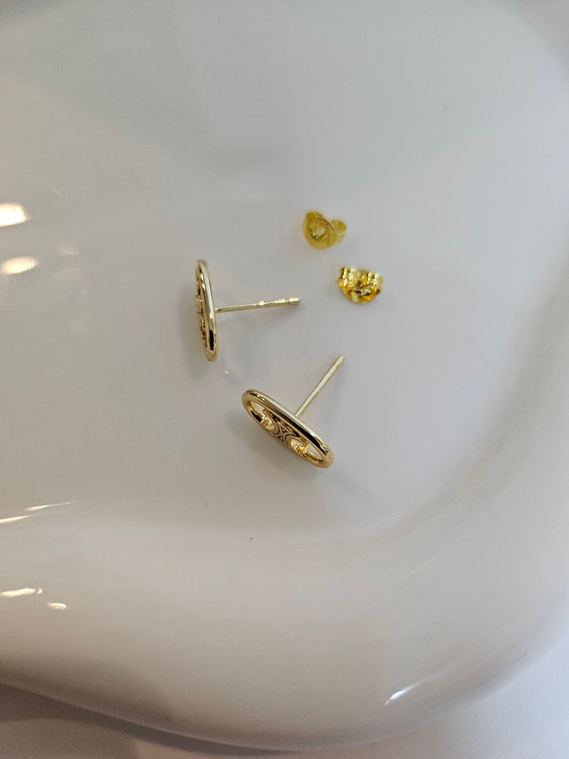 셀린느 미니 트리옹프 스터드 귀걸이 금장 상품이미지3