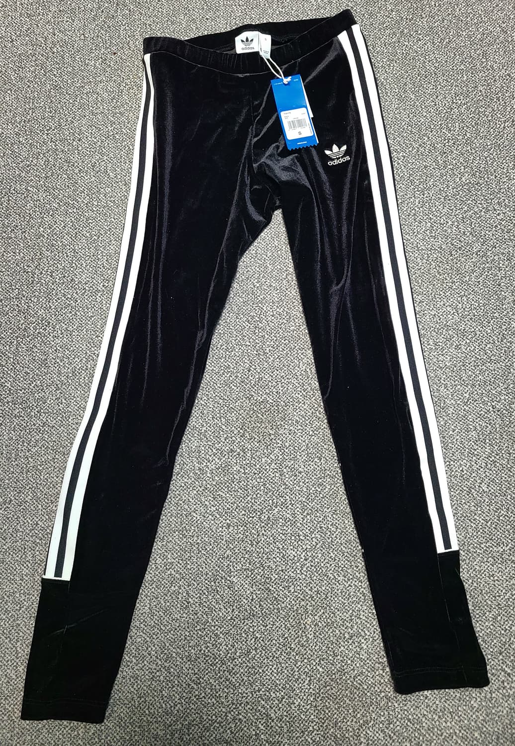 아디다스 벨벳 3선 레깅스 S 새상품 68cm  26-28 인치 상품이미지1