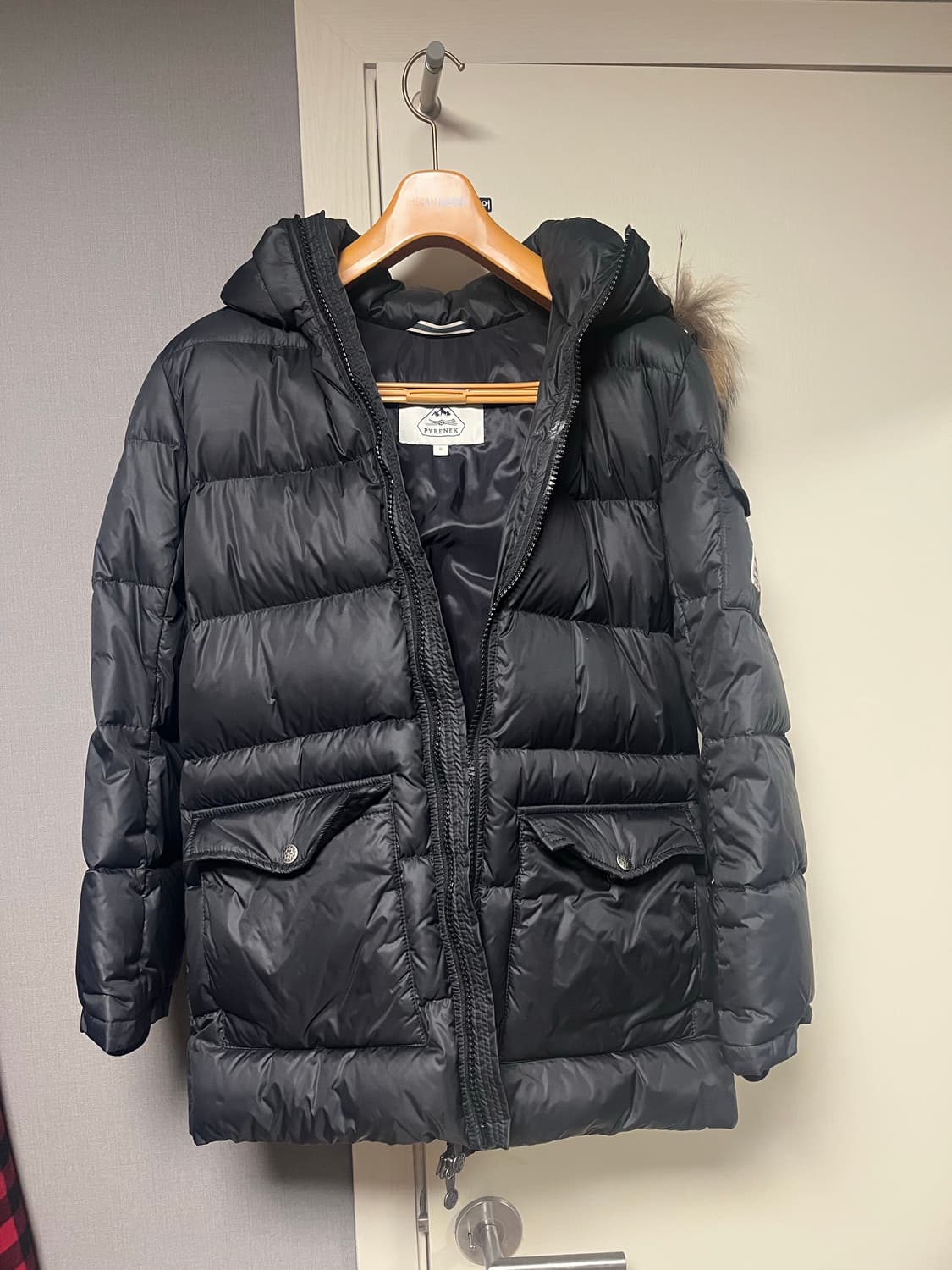 피레넥스 정품 패딩 s 사이즈 상품이미지1