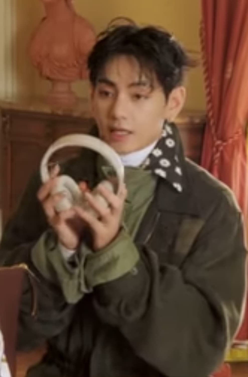 셀린느 26SS 유틸리티자켓 52 상품이미지2