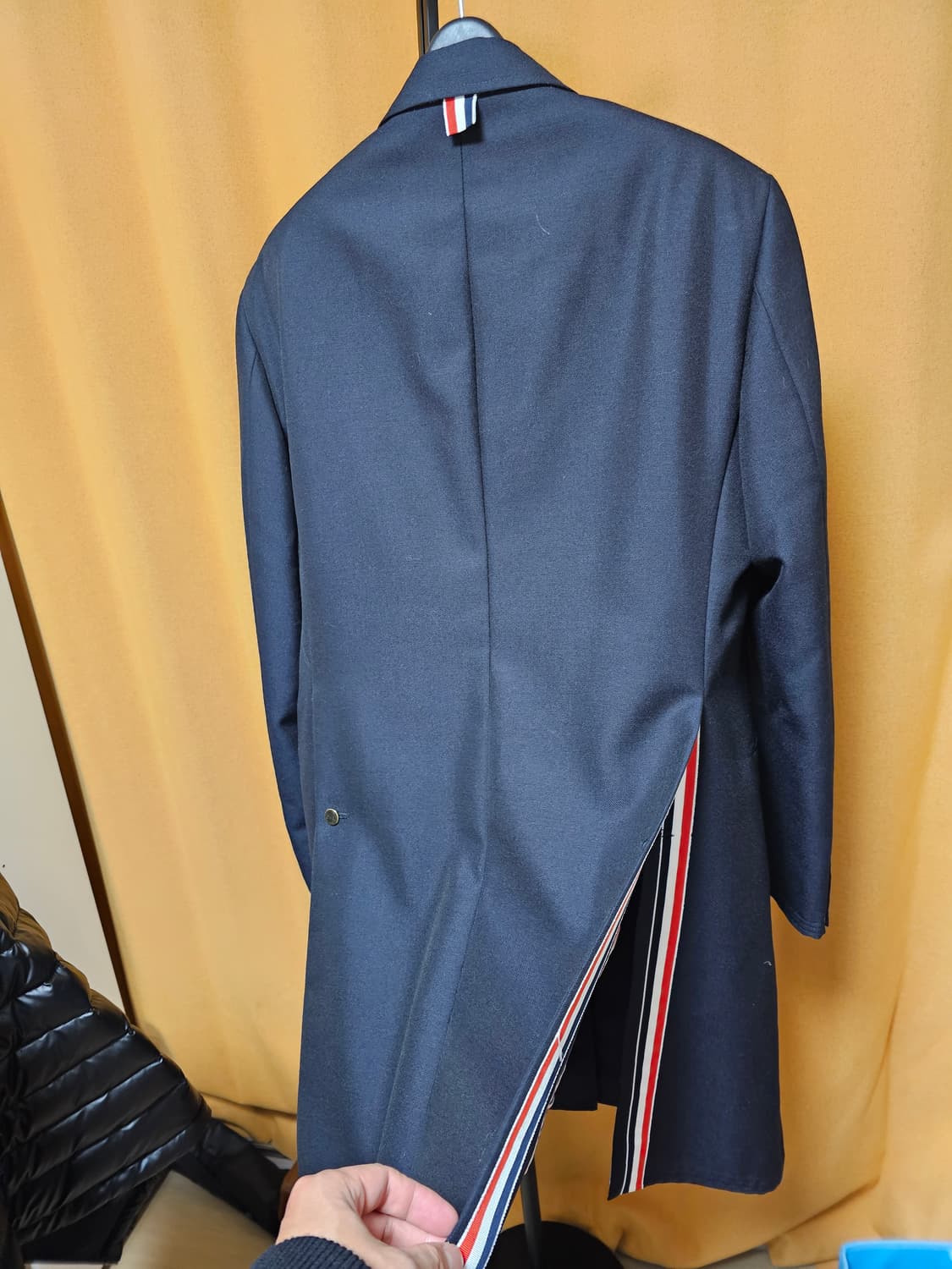 톰브라운 네이비 코트 3사이즈 상품이미지3