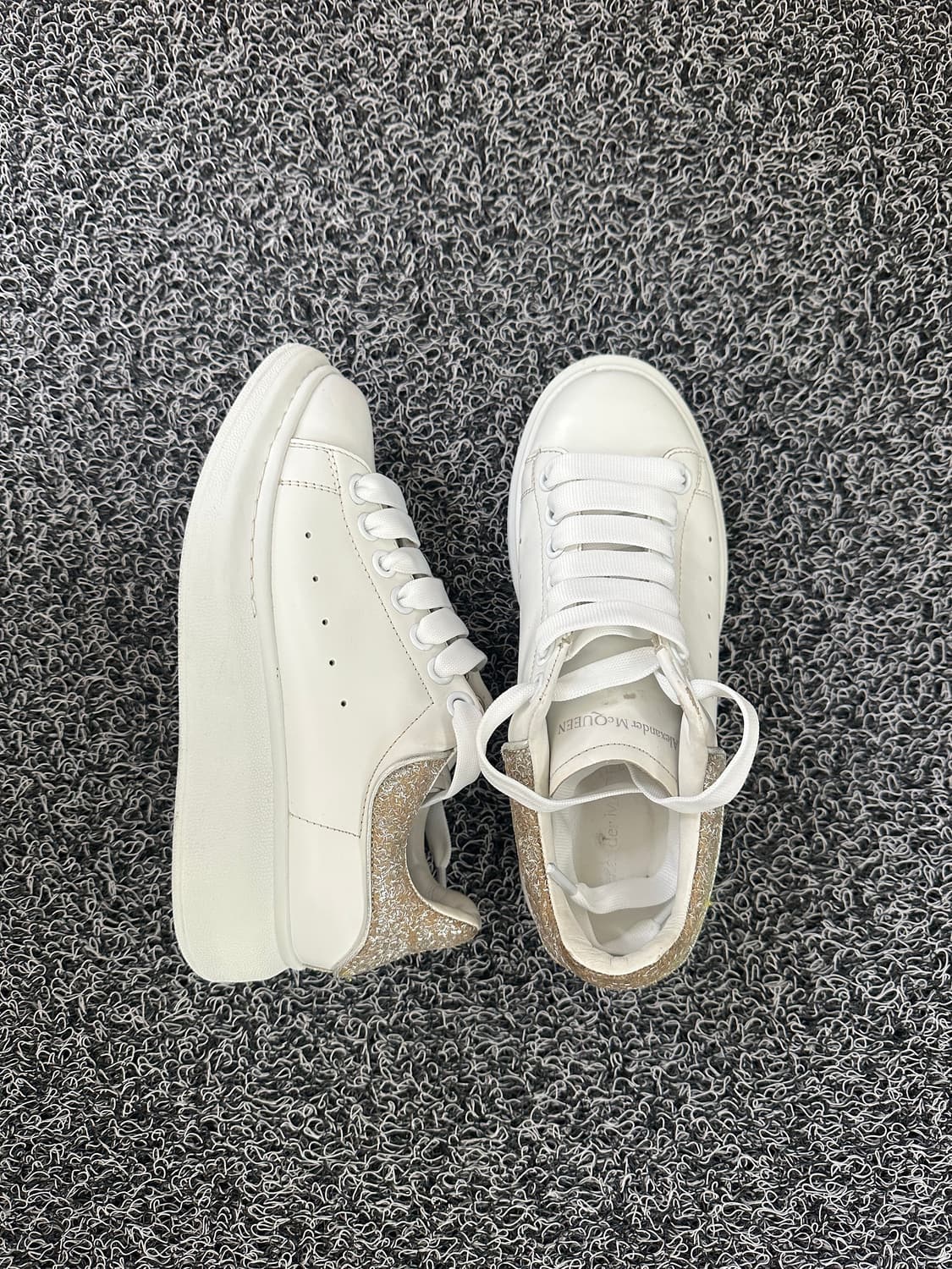 알렉산더 맥퀸 오버솔 스니커즈 35 / 225mm 상품이미지3