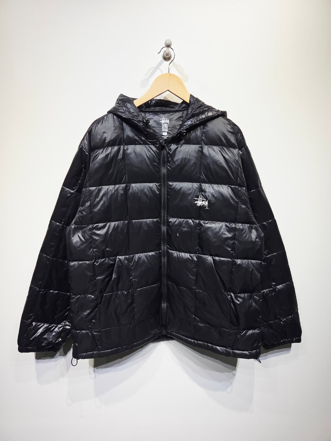 STUSSY 스투시 미드웨이트 푸퍼 다운 자켓 블랙 상품이미지2